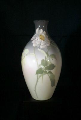 additional images for Rookwood Pottery Vase